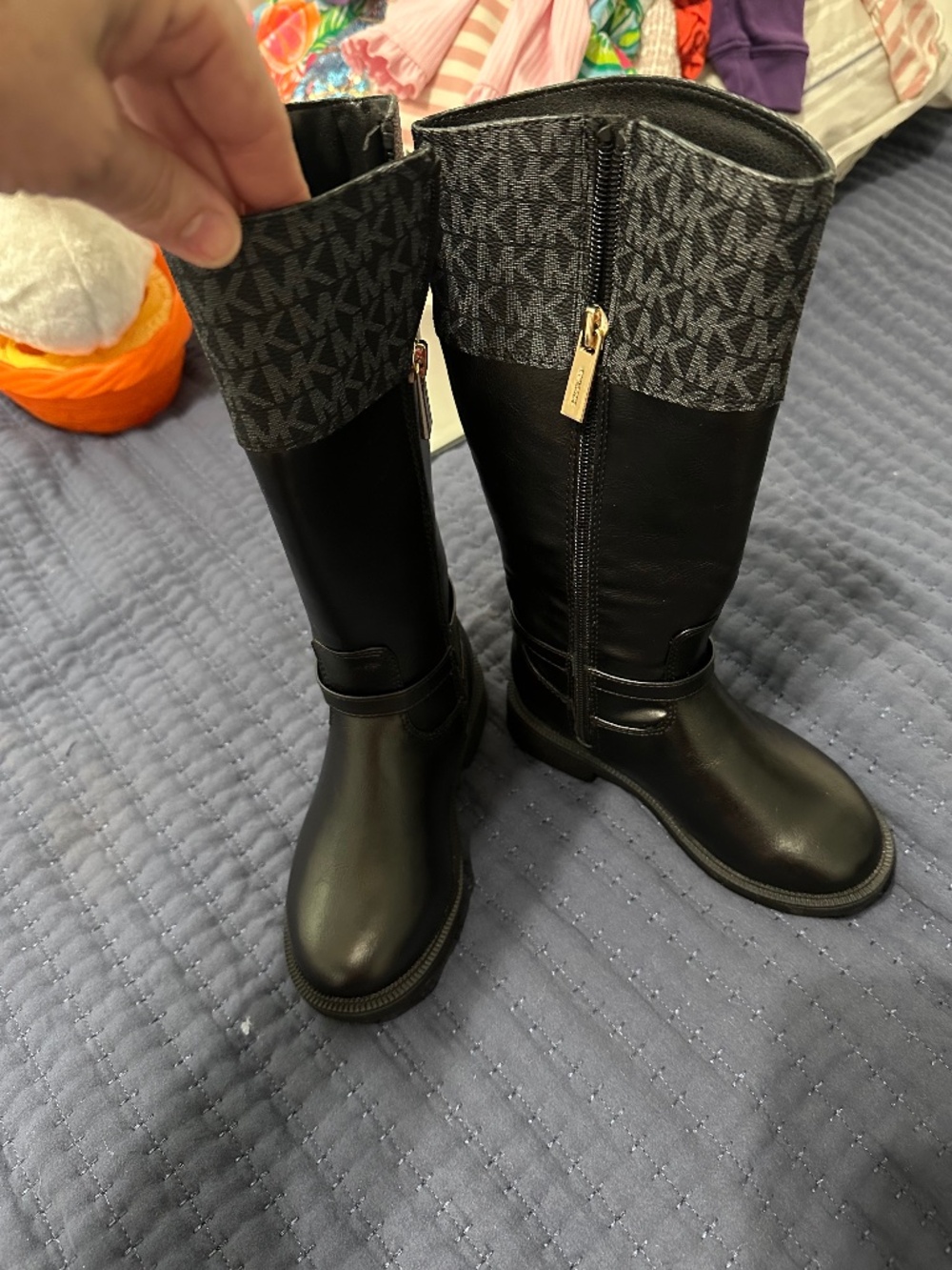 MK boots girls NWT size 11